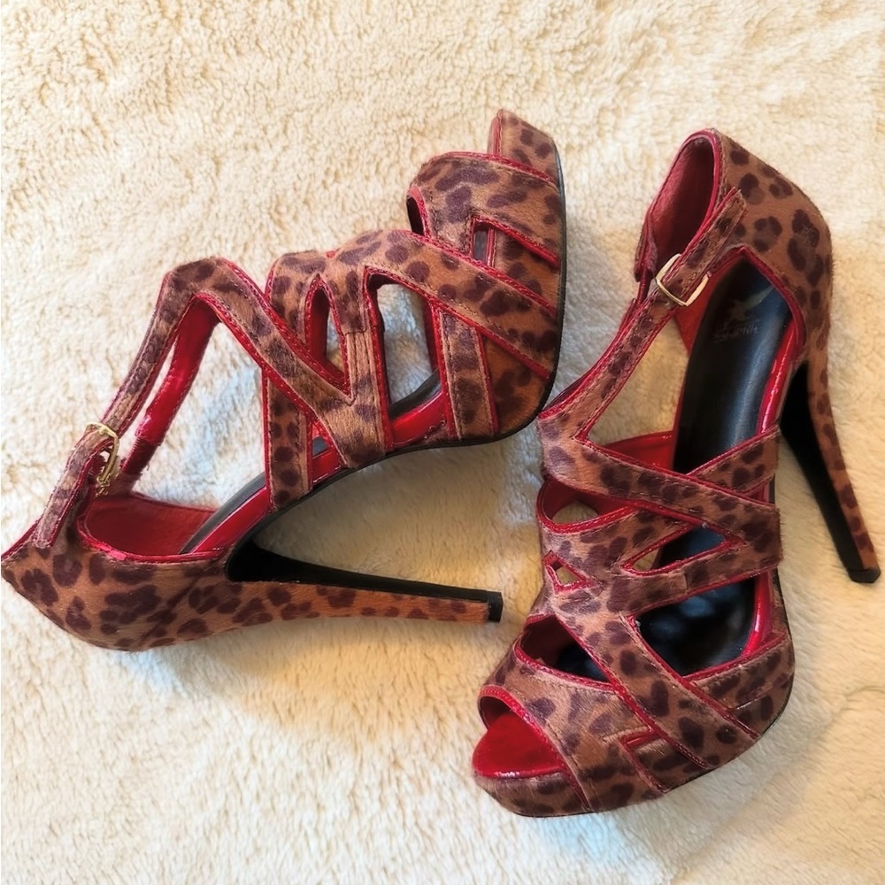 Shiekh Red and Brown Leopard Heels